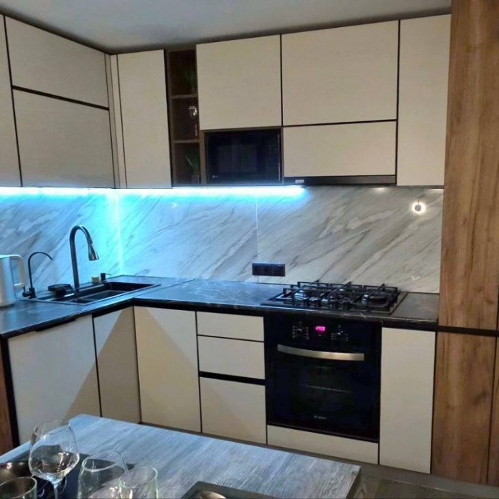 Фото Продам 2х этажный современный дом на п. Косиора