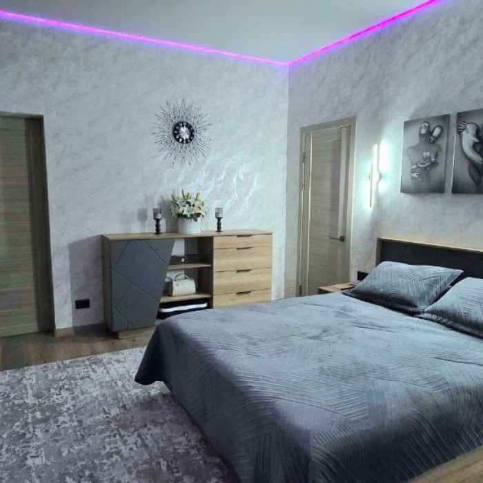 Фото Продам 2х этажный современный дом на п. Косиора
