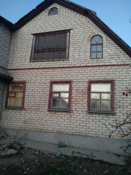 Дом - Краснодон, ул. Ворошилова, д. 64 (Первомайка)