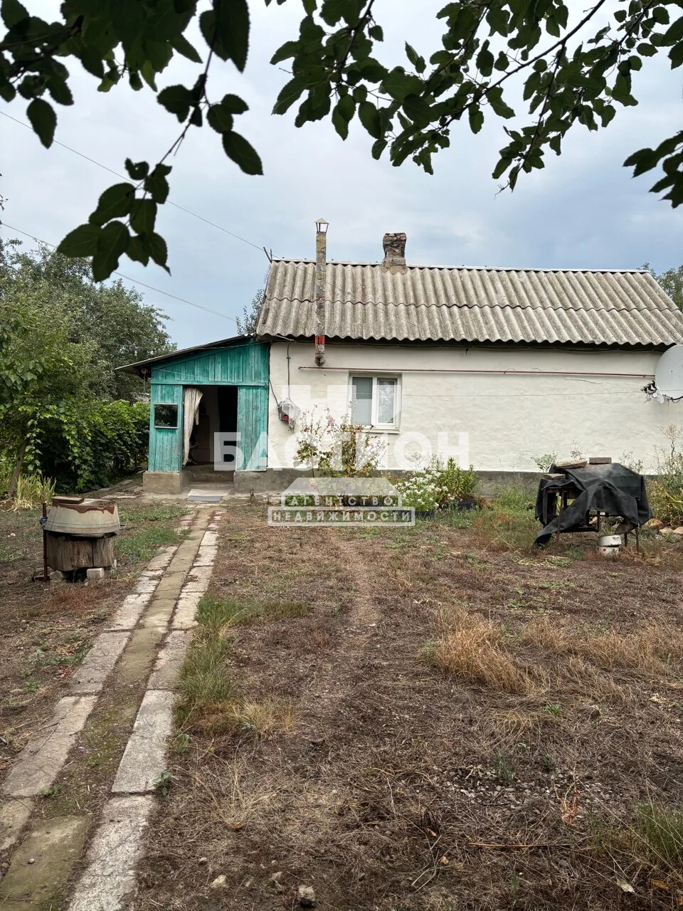 Фото Дом, Россия , Муниципальный округ Лутугинский, посёлок городского типа Георгиевка ID:2190657