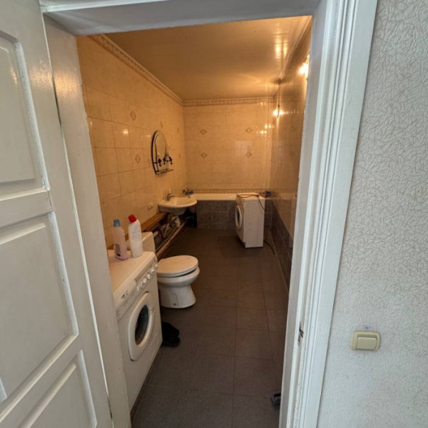 Фото Продам 2-х этажный дом в Станице Луганской (с. Макарово) площадью 178 кв.м