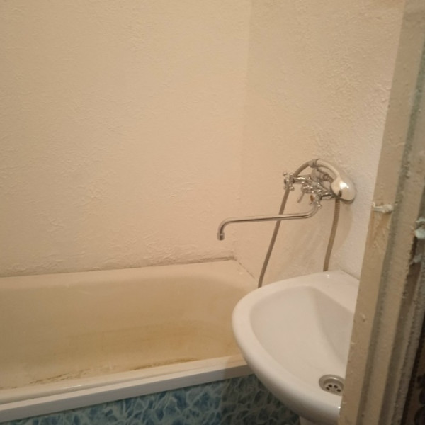 Фото № 6940 Продам 2х комн. квартиру в р-не маг. "Фокстрот"