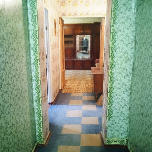 Фото № 6940 Продам 2х комн. квартиру в р-не маг. "Фокстрот"