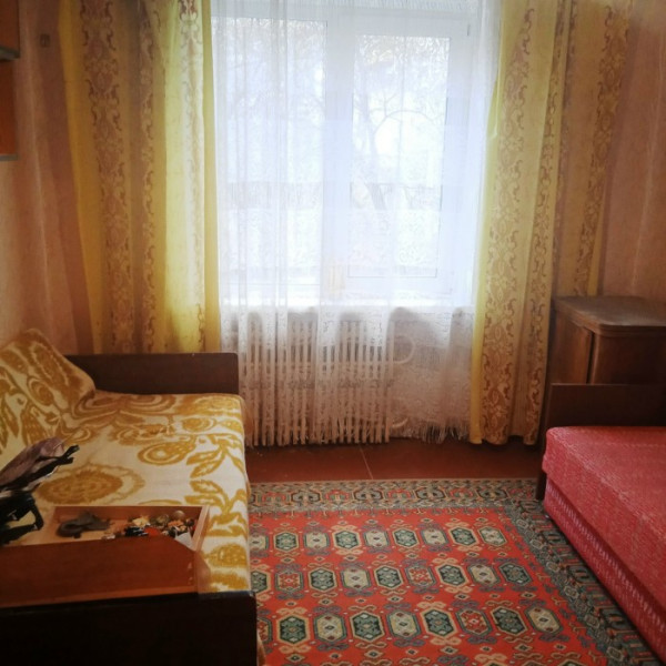 Фото № 6940 Продам 2х комн. квартиру в р-не маг. "Фокстрот"