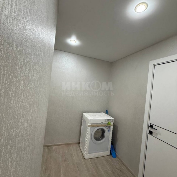 Фото Продам 1-комн квартиру в г. Луганск кв. Пролетариата Донбасса