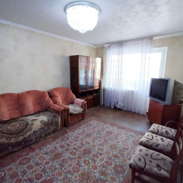 Фото Продам 2-х комнатную квартиру на кв. Героев Сталинграда