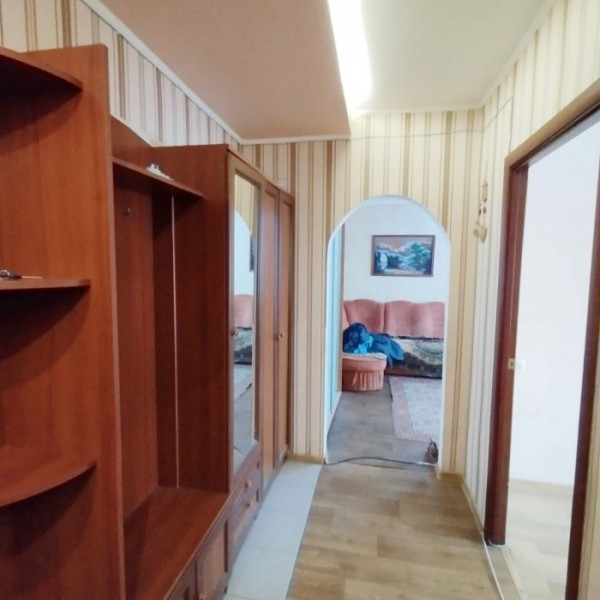 Фото Продам 2-х комнатную квартиру на кв. Героев Сталинграда