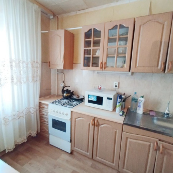 Фото Продам 2-х комнатную квартиру на кв. Героев Сталинграда