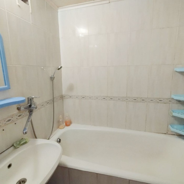 Фото Продам 2-х комнатную квартиру на кв. Героев Сталинграда