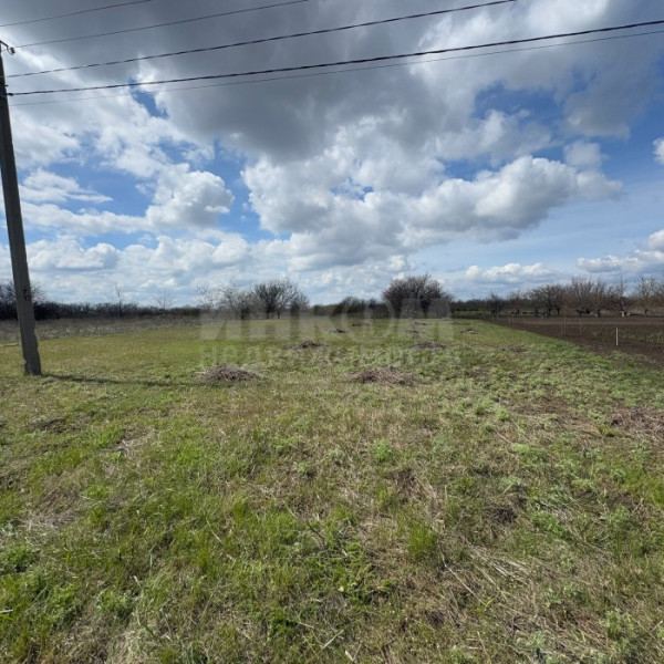 Участок 12 сот. Металлист