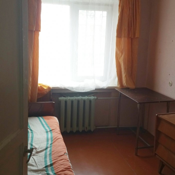 Фото Продам 3х кмон. квартиру в р-не школы "Гармония"