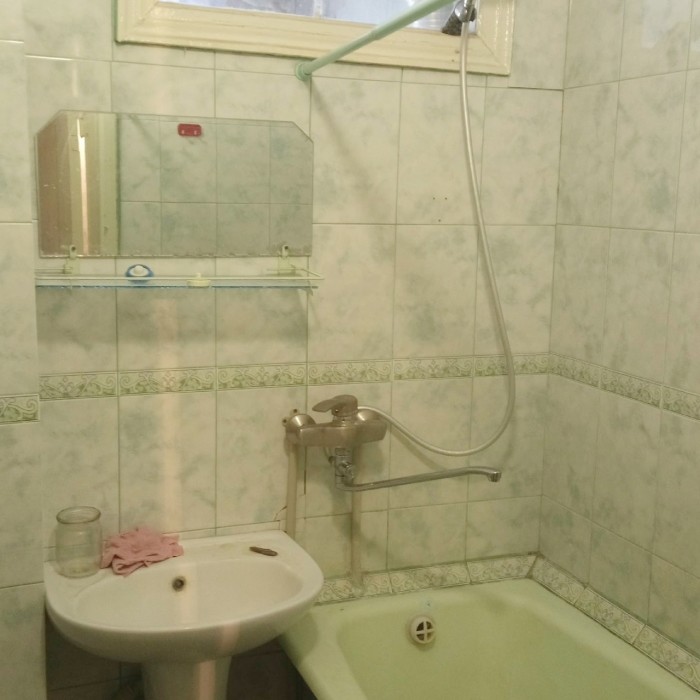 Фото Продам 3х кмон. квартиру в р-не школы "Гармония"