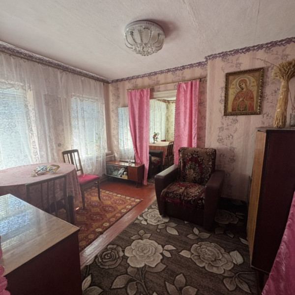 Фото Продам дом в Станице Луганской по ул. Шевченко