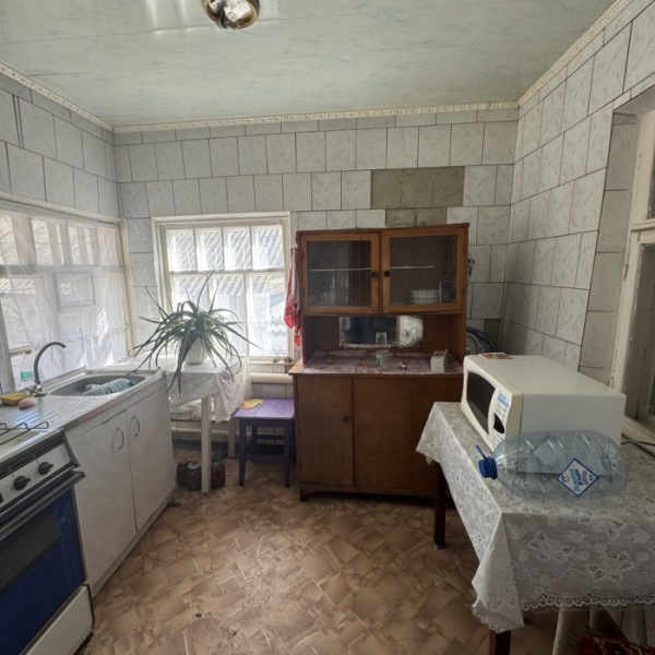Фото Продам дом в Станице Луганской по ул. Шевченко