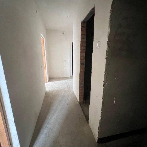 Фото Продам 2 х комнатную квартиру кВ Южный в новом доме