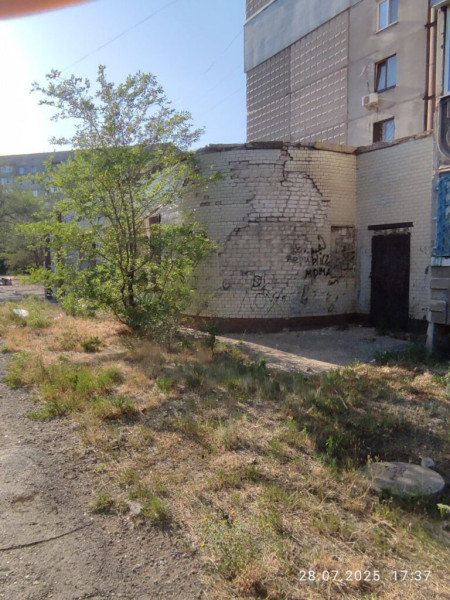 Фото №54 Продаётся здание магазина-кафетерия, ул. Ленина, р-н СШ№4