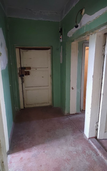 Продаётся трёхкомнатная квартира, 63,2 м²