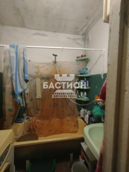 Фото 4-х комнатная квартира Россия Муниципальный округ Станично Луганский, улица 5-линия, 48 ID:1917244