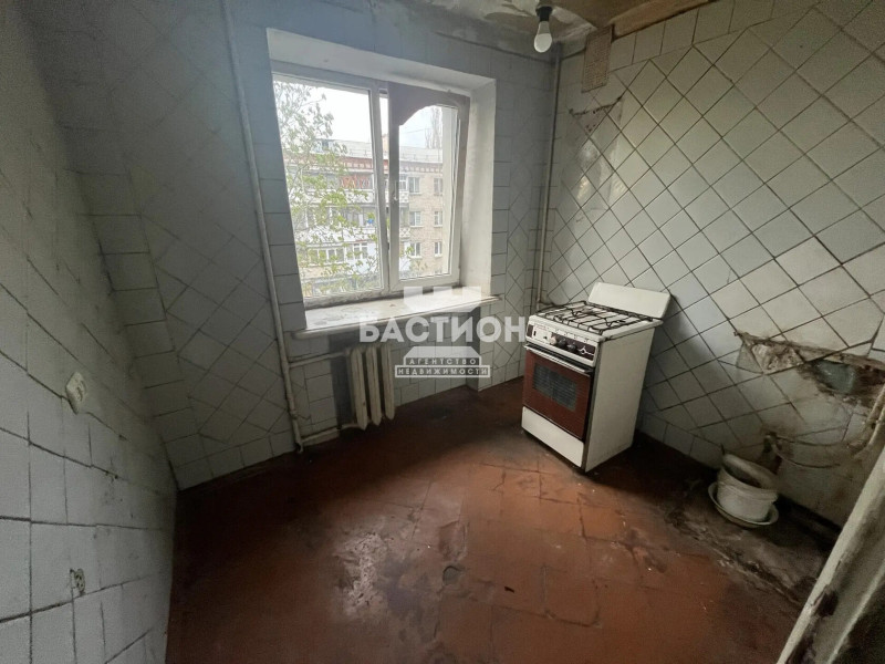Фото 3-х комнатная квартира,квартал 50-летия Обороны Луганска, 7 ID: 2169728