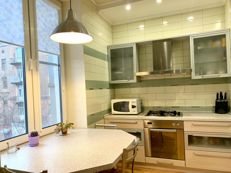 Фото № 605 ПРОДАЕТСЯ 3-Х КОМН. СТАЛИНКА ПО ПР.ЛЕНИНА