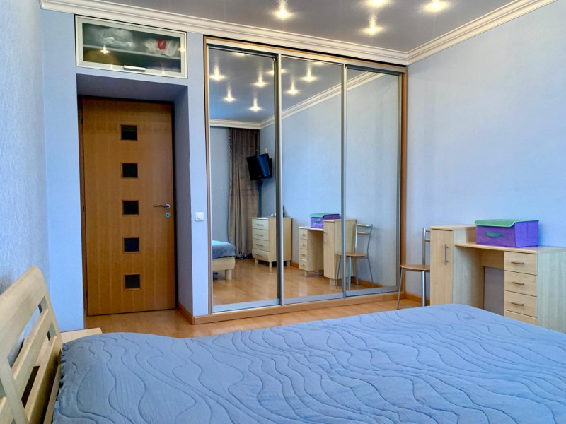 Фото № 605 ПРОДАЕТСЯ 3-Х КОМН. СТАЛИНКА ПО ПР.ЛЕНИНА