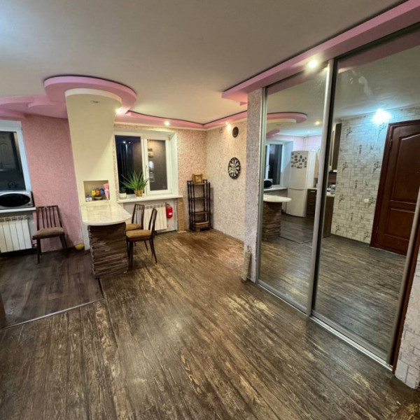 Фото Продам 4-х комнатную квартиру по ул. ЛНАУ