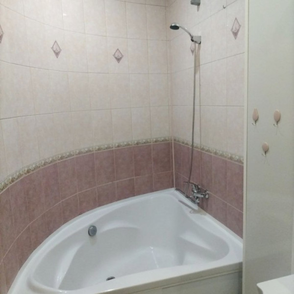 Фото № 6832 Продам 2х комн. квартиру в р-не маг. "Сказка"