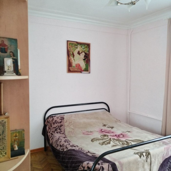 Фото № 6832 Продам 2х комн. квартиру в р-не маг. "Сказка"