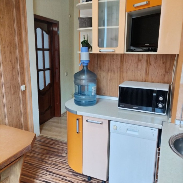 Фото № 6832 Продам 2х комн. квартиру в р-не маг. "Сказка"