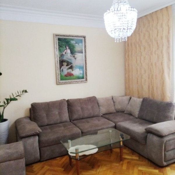 Фото № 6832 Продам 2х комн. квартиру в р-не маг. "Сказка"