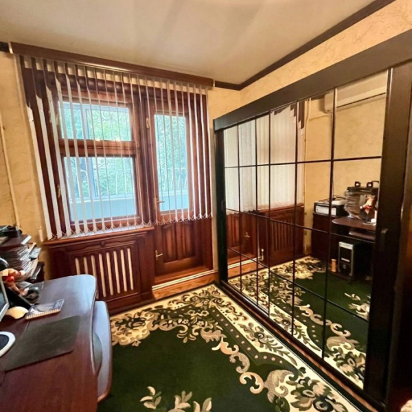 Фото Продается 6-кк с АВТОНОМНЫМ ОТОПЛЕНИЕМ, 2/9 , на первом Микрорайоне