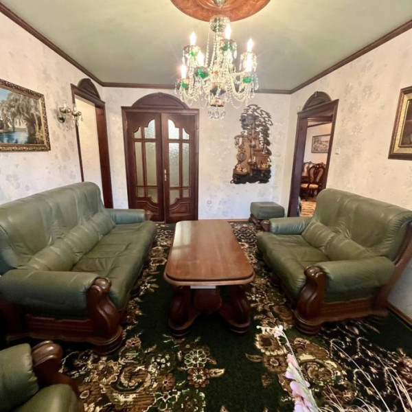 Фото Продается 6-кк с АВТОНОМНЫМ ОТОПЛЕНИЕМ, 2/9 , на первом Микрорайоне