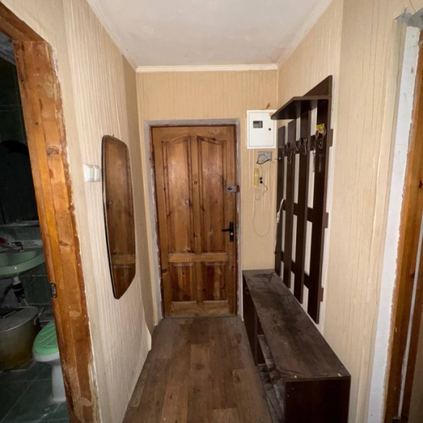 Фото Продам 3х комнатную квартиру г. Луганск, Жовтневый р - н, кв. Волкова (р - н кафе Восток)