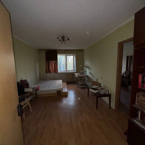 Фото Продам 3х комнатную квартиру г. Луганск, Жовтневый р - н, кв. Волкова (р - н кафе Восток)