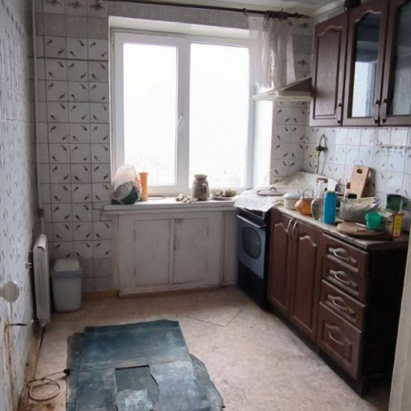 Продам 3-х комн квартиру в городе Луганск квартал Дружба