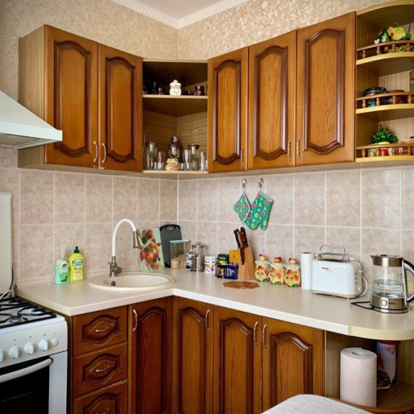 Продам 2-х комнатную квартиру в самом центре Луганска, ул. Демёхина