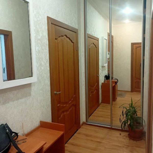 Фото Продам 2-х комнатную квартиру в самом центре Луганска, ул. Демёхина