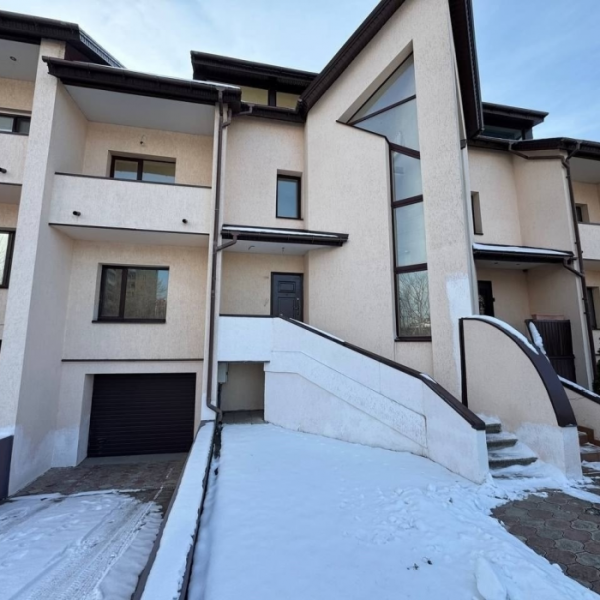 Продам таунхаус в рн Оксфорда 287м2