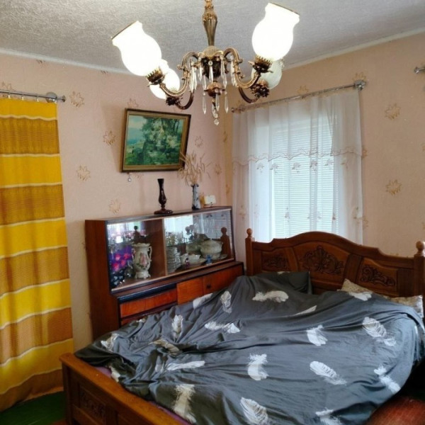 Фото Продам большой, блочный дом район 11 поликлиники