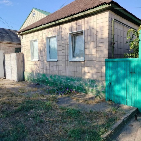 Фото Продам большой, блочный дом район 11 поликлиники