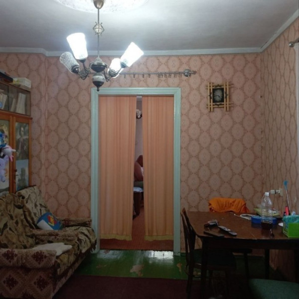 Фото Продам большой, блочный дом район 11 поликлиники