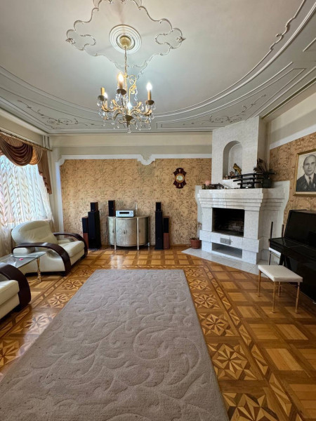 Фото Большой дом в Петровском ( пригород Красного луча ) 438м²
