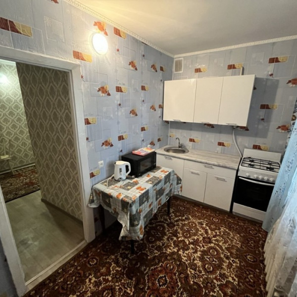 Фото Продам просторную 1- к. квартиру, г. Луганск, кв. Героев Сталинграда (р- н Шашлык Хаус)