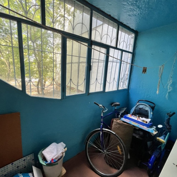 Фото Продам просторную 1- к. квартиру, г. Луганск, кв. Героев Сталинграда (р- н Шашлык Хаус)