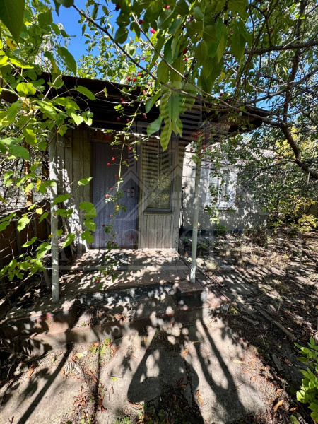 Фото ПРОДАМ УЧАСТОК С ДОМOM (г. Стаханов, ул. Сажевая)