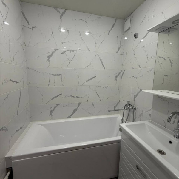 Фото Продам 3к 1-й Микрорайон