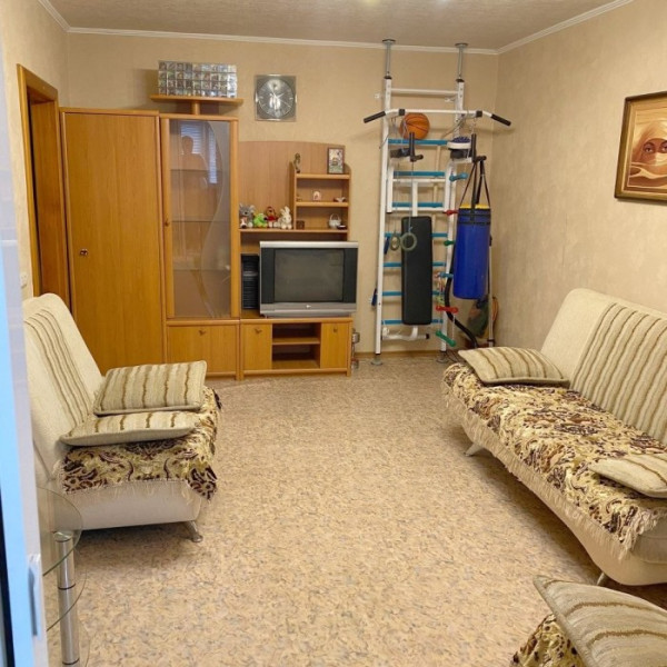 Фото Продам 2-х комнатную квартиру на кв. Южный.