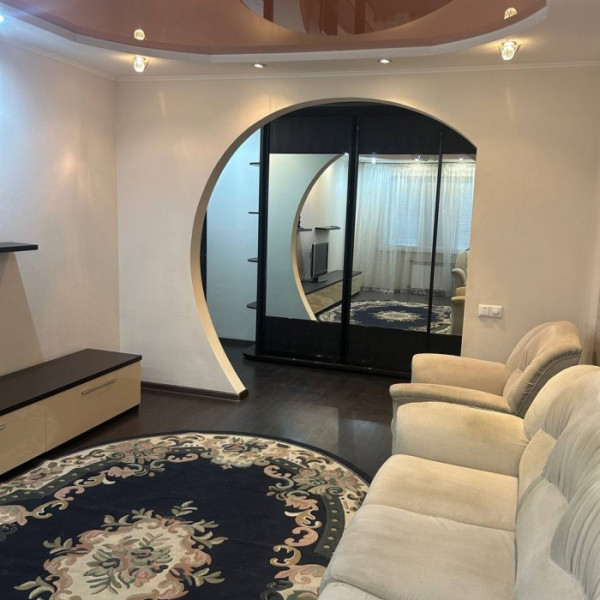 Продам 3-комн. ЦЕНТР ул. Зозулина, р-н Кукольного театра