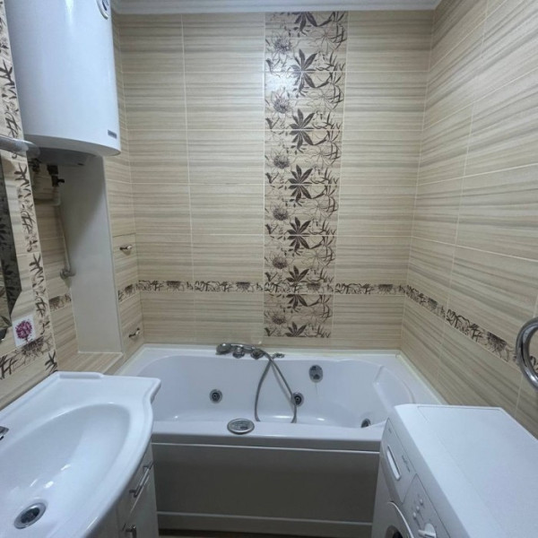 Фото Продам 3-комн. ЦЕНТР ул. Зозулина, р-н Кукольного театра