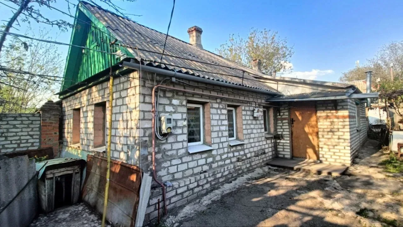 Фото Дом, ул. Осо (район 11 поликлиники).